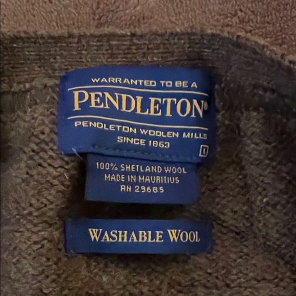 Pendleton Men's Cardigan in Rich Brown - Picture 2 of 5